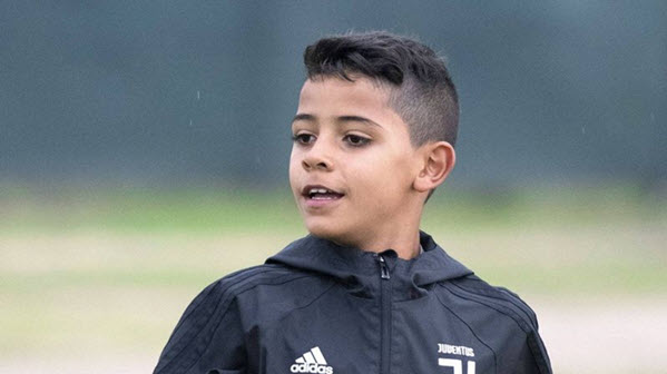 Cristiano Ronaldo Jr - Phiên bản hoàn hảo của CR7 trong tương lai? - Ảnh 1